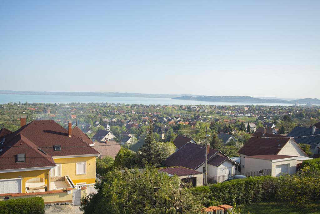 Lakeview Apartments Balatonfuered Luaran gambar